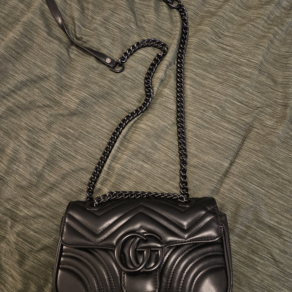 Classic GG Crossbody/Shoulder Bag
